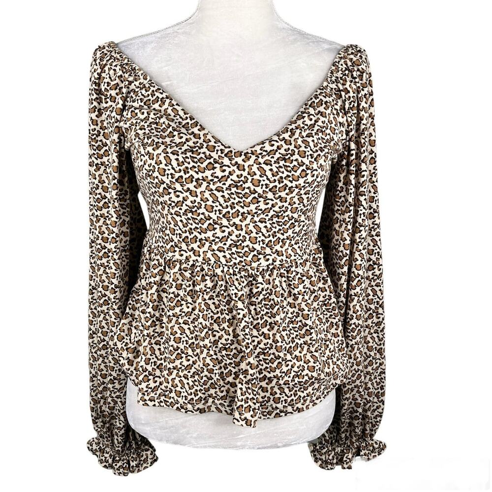 Main Strip Top Medium Animal Print V-Neck Stretch Long Sleeve New